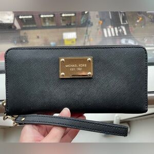 Michael Kors Wristlet